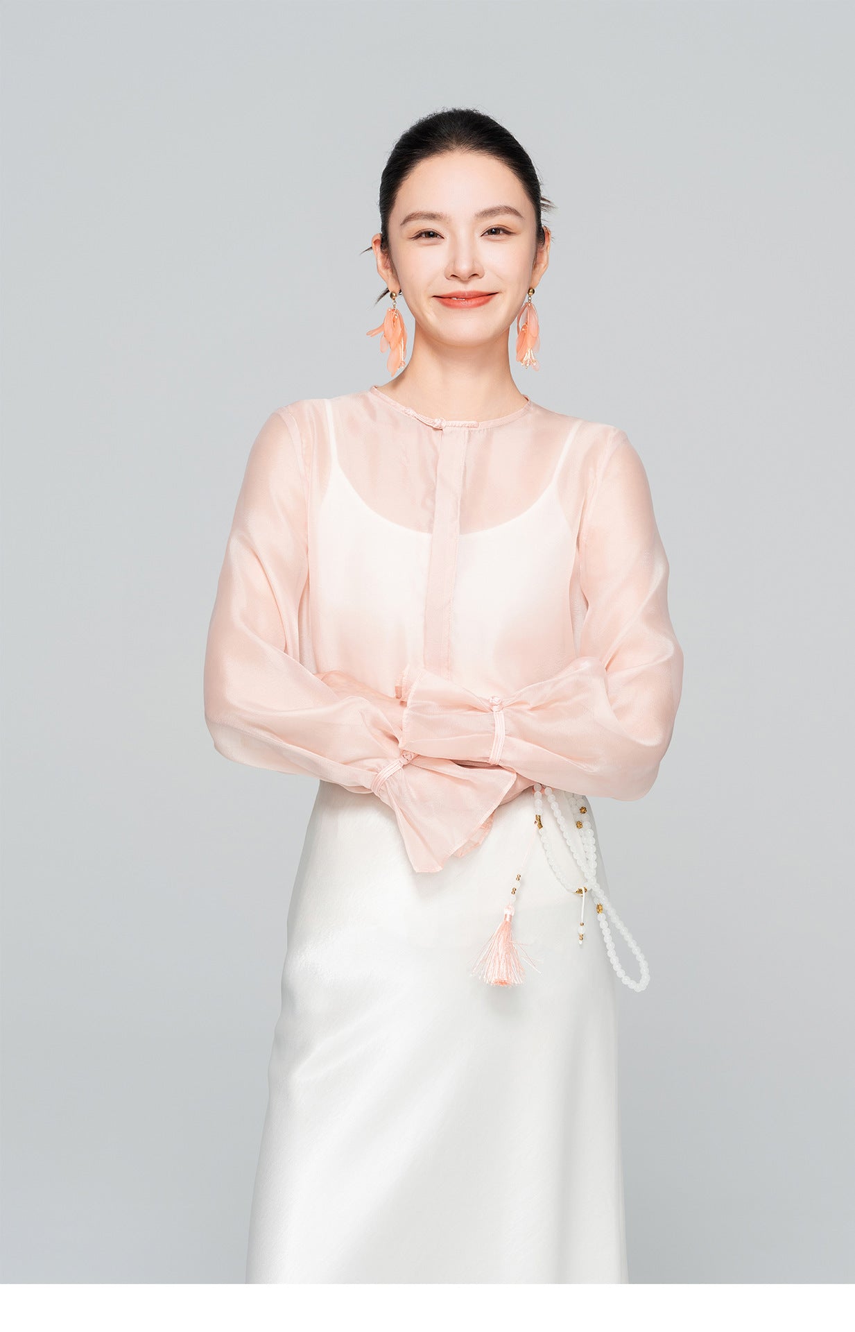 High-End Flared Sleeve Round Neck Women's Shirt