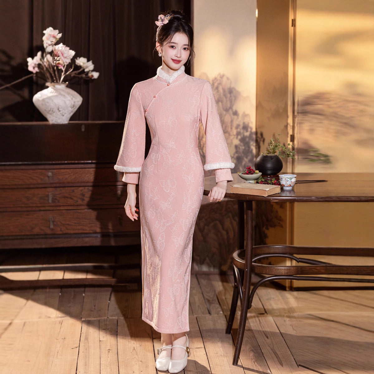 Elegant Thickened Winter Cheongsam – Retro Chinese Style Dress