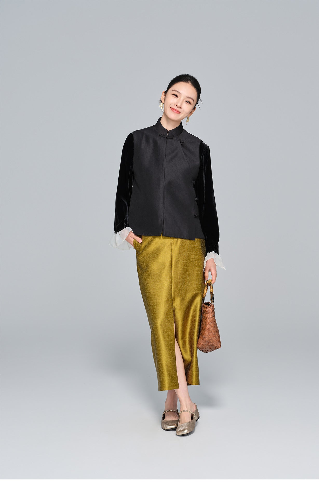 Stylish Black Stand Collar Tank Top