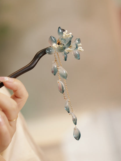 Ink Blue Magnolia Hairpin | New Chinese Style Elegant Wooden Accessory
