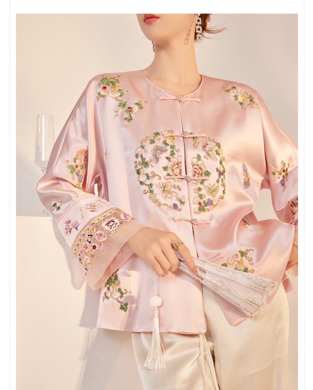 2026 Autumn New Chinese Style Printed Embroidered Acetate Coat for Women