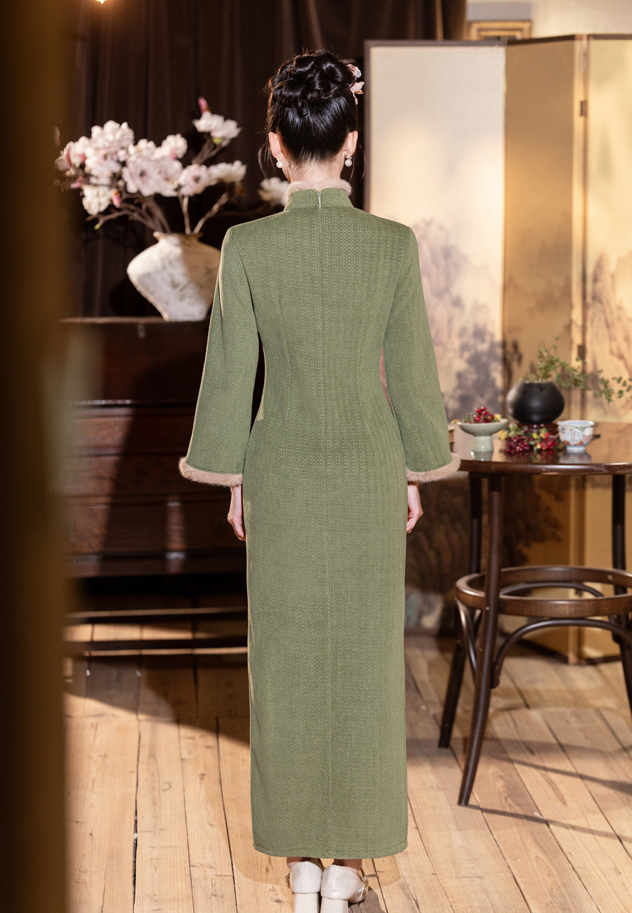 2025 Improved Green Cheongsam – Elegant Warm National Style