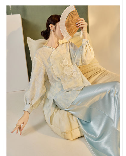 Early Autumn Retro Embroidered Top | New Chinese Style Artistic Shirt