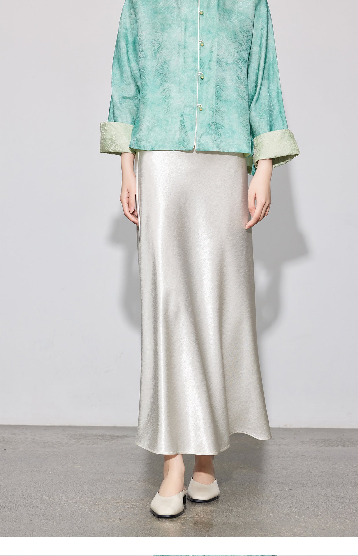 Chic High-End Diagonal Cut Satin Mermaid Skirt