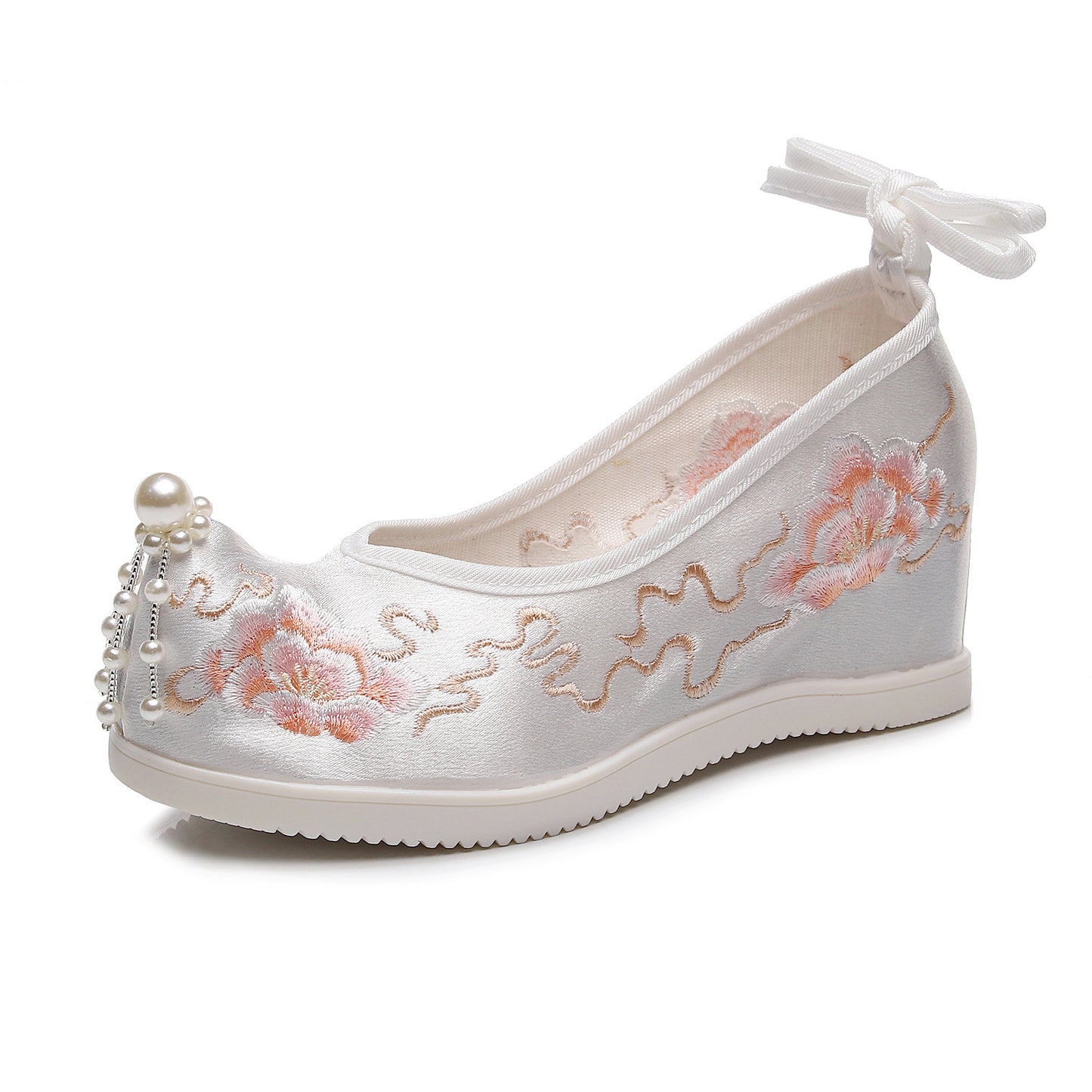 Spring Hanfu Shoes — Traditional Embroidered Hidden Heel Women’s Flats