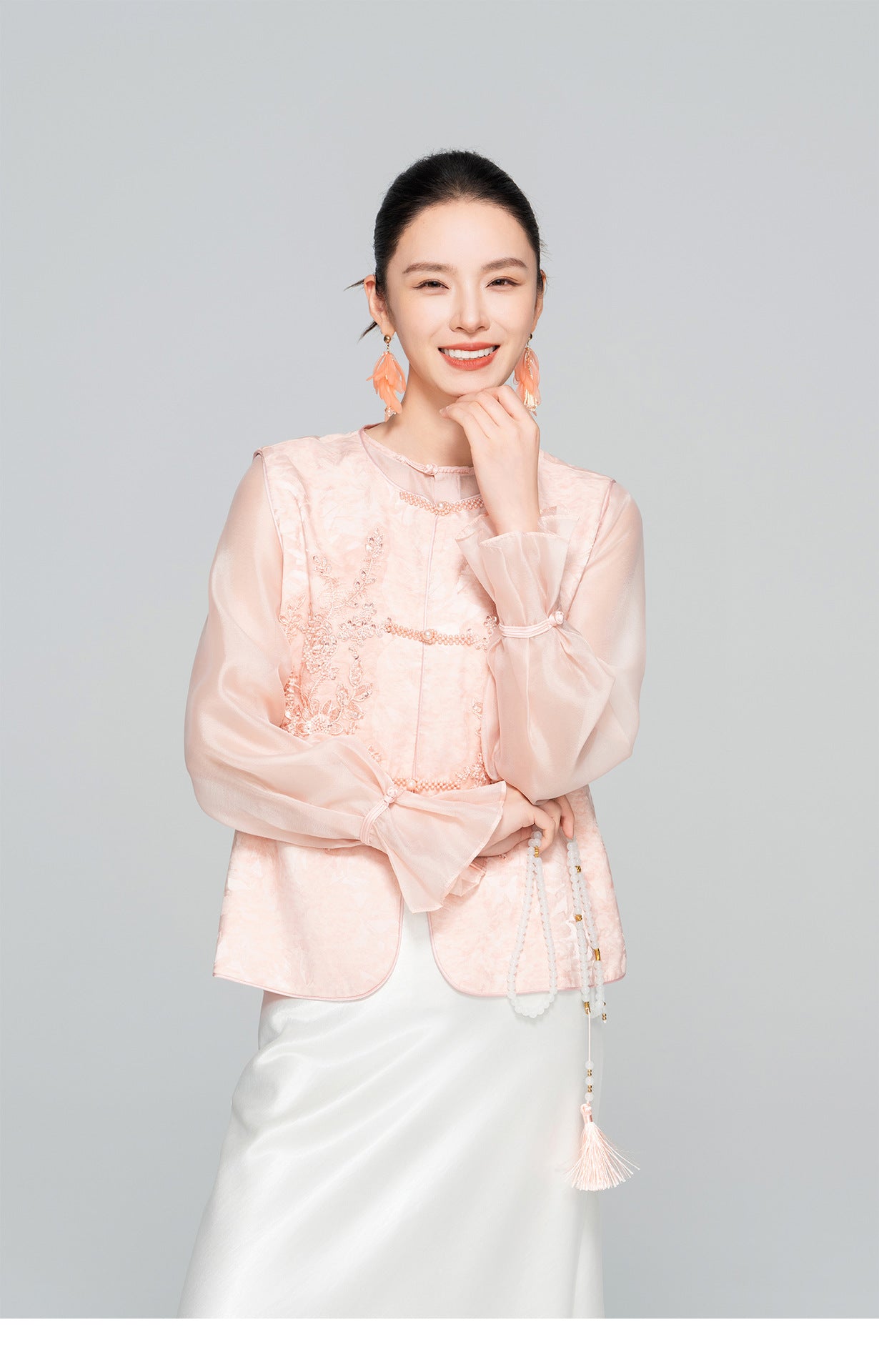 Sophisticated Sleeveless Retro Silk Vest