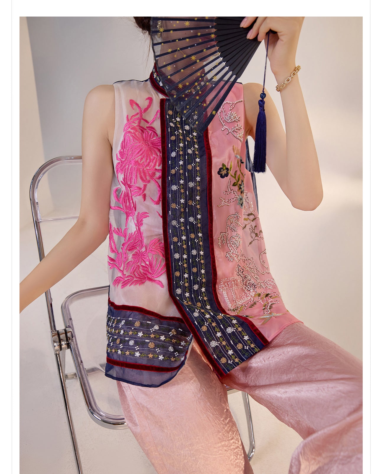 2026 New Chinese Embroidered Colorblock Mulberry Silk Vest Top