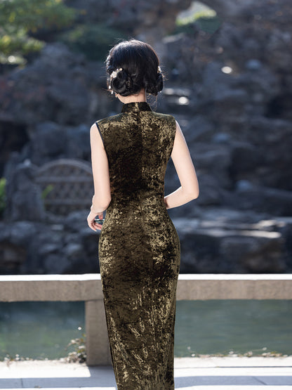 New Chinese Style Black Velvet Cheongsam – Slim Fit Dress