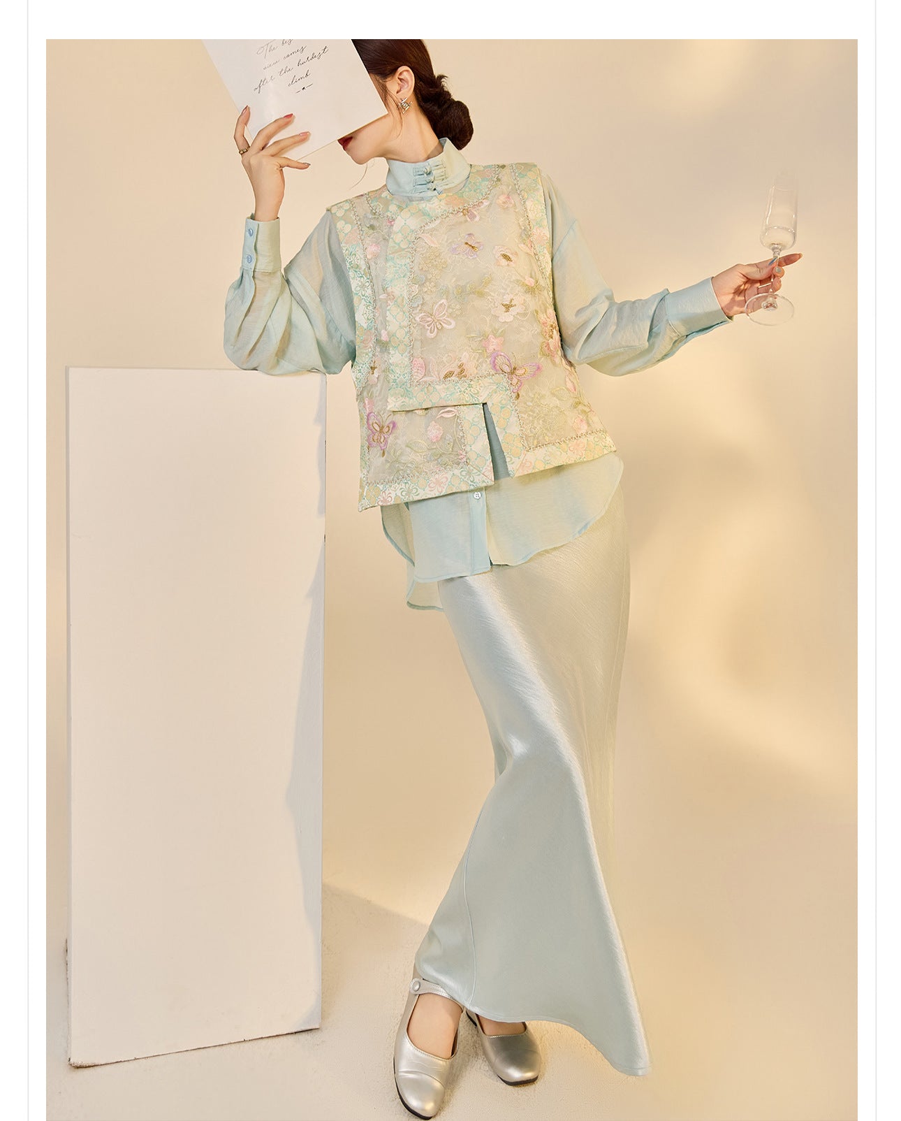 Embroidered Mulberry Silk Vest – New Chinese Style Women's Top