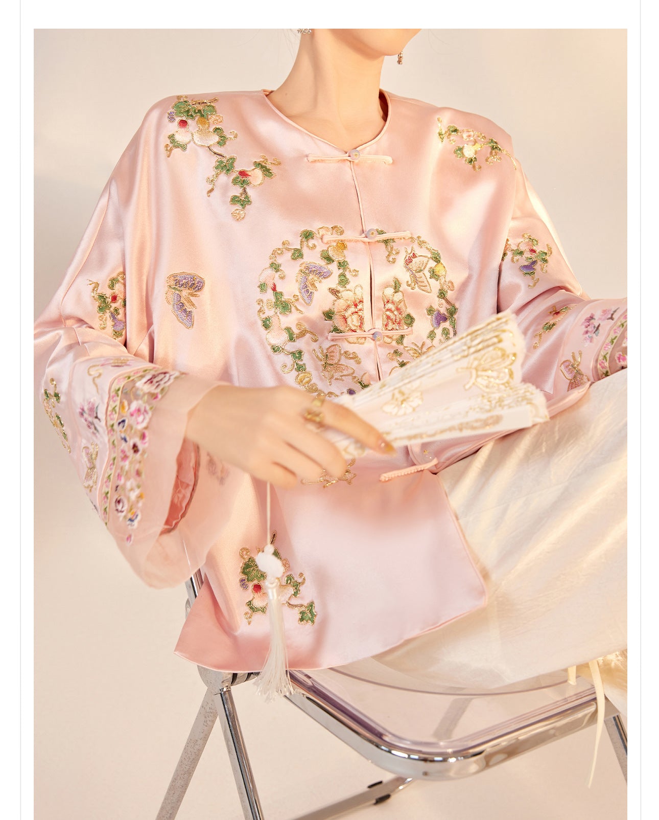 2026 Autumn New Chinese Style Printed Embroidered Acetate Coat for Women