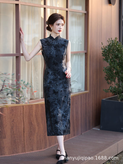 Tie-Dye Velvet Cheongsam – 2025 Sleeveless Mid-Length Dress