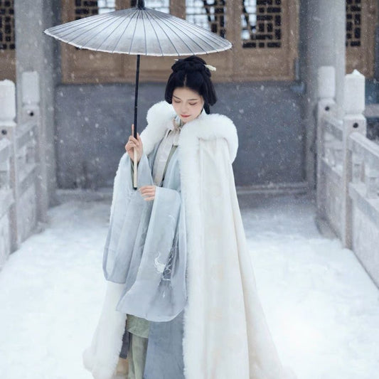 White Woolen Hanfu Cloak – Winter Thickened Fleece Cape for Women