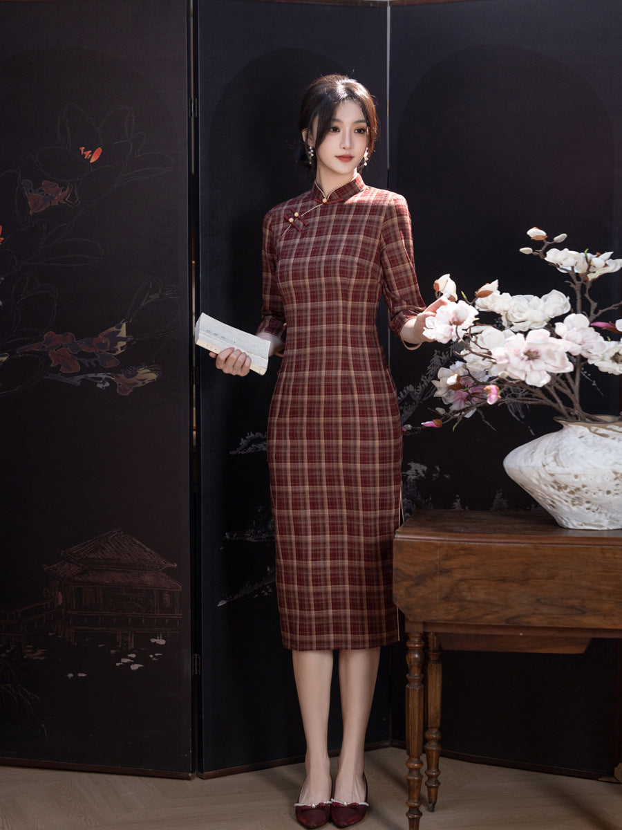 Improved Youth Style Qipao – Three-Quarter Sleeve Daily Dress
