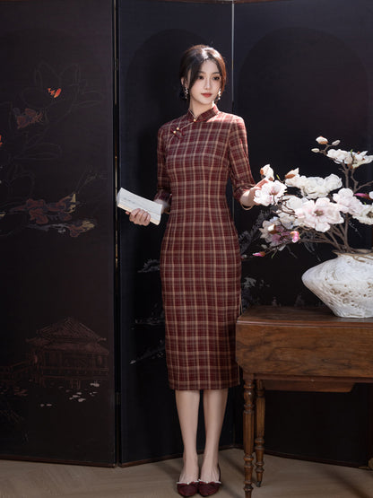 Improved Youth Style Qipao – Three-Quarter Sleeve Daily Dress