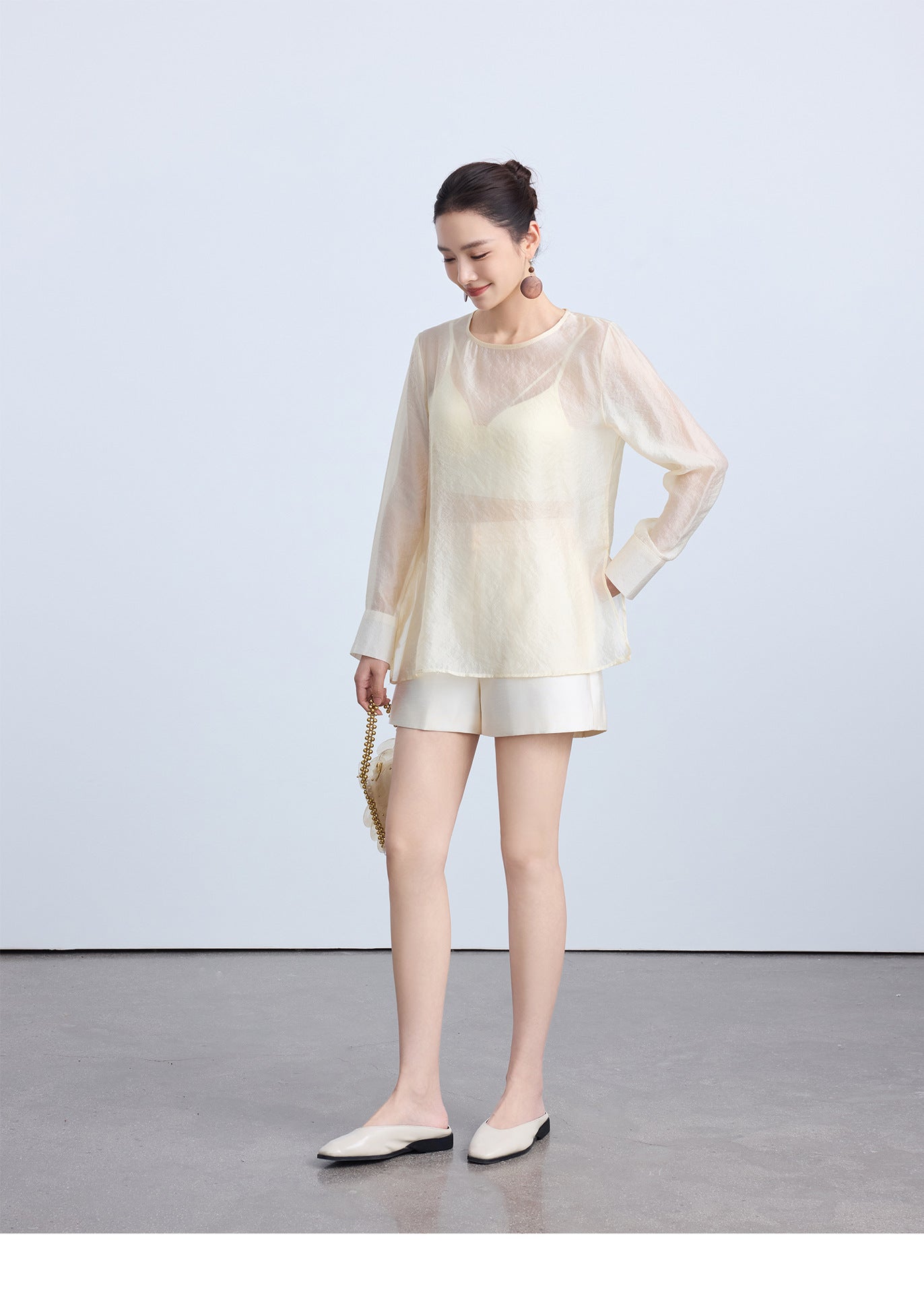 Elegant Round Neck Women's Blouse