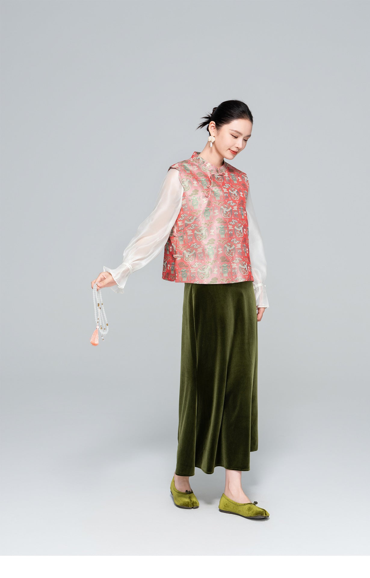 Velvet Draped Glossy Skirt for Women, Elegant Slimming Design