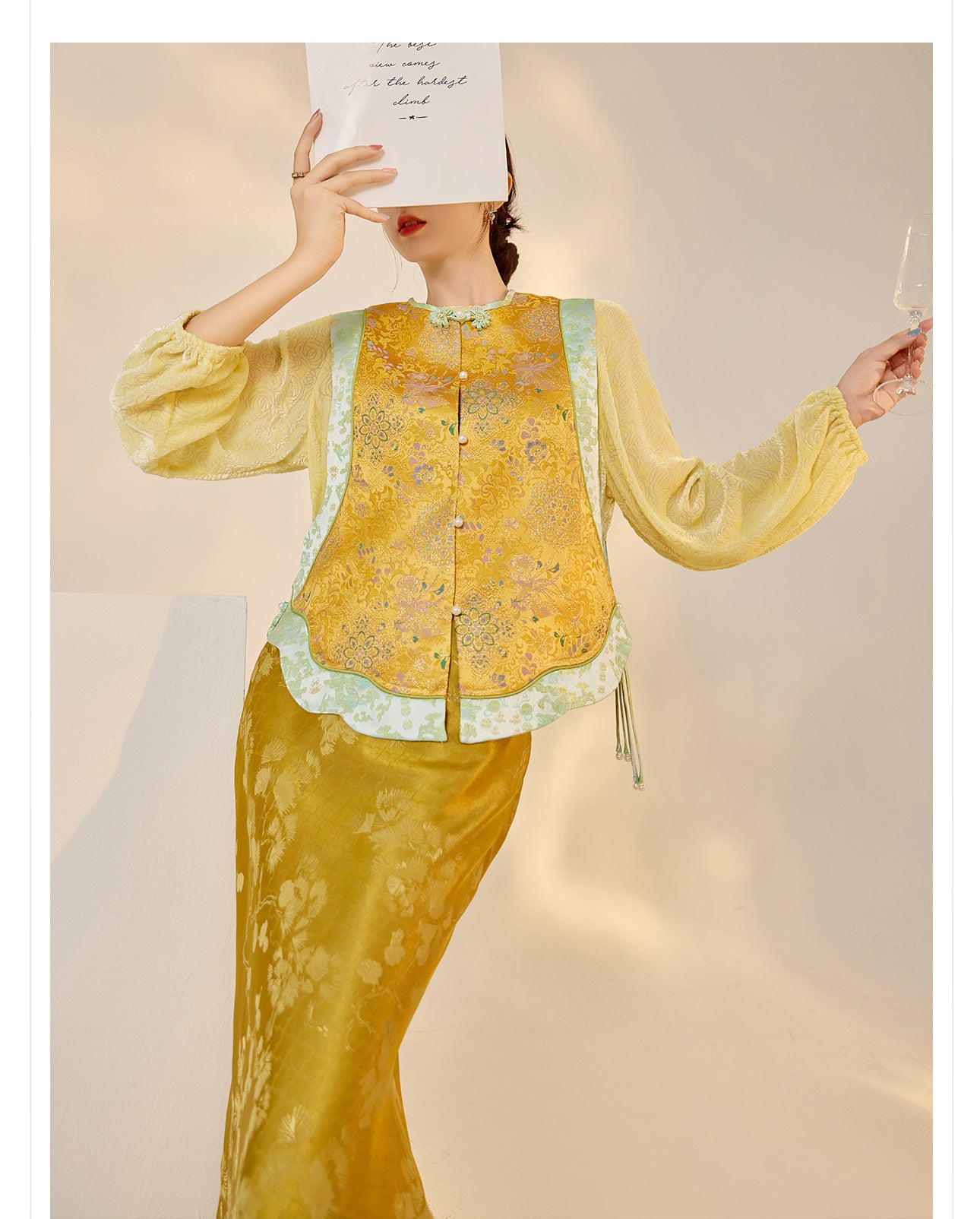 High-End Floral Embroidered Vest – Stylish Women's Top