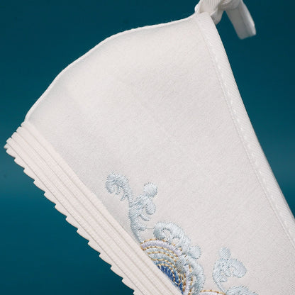 Women’s Hanfu Shoes 2026 — Embroidered Spring Heels with Inner Height Lift