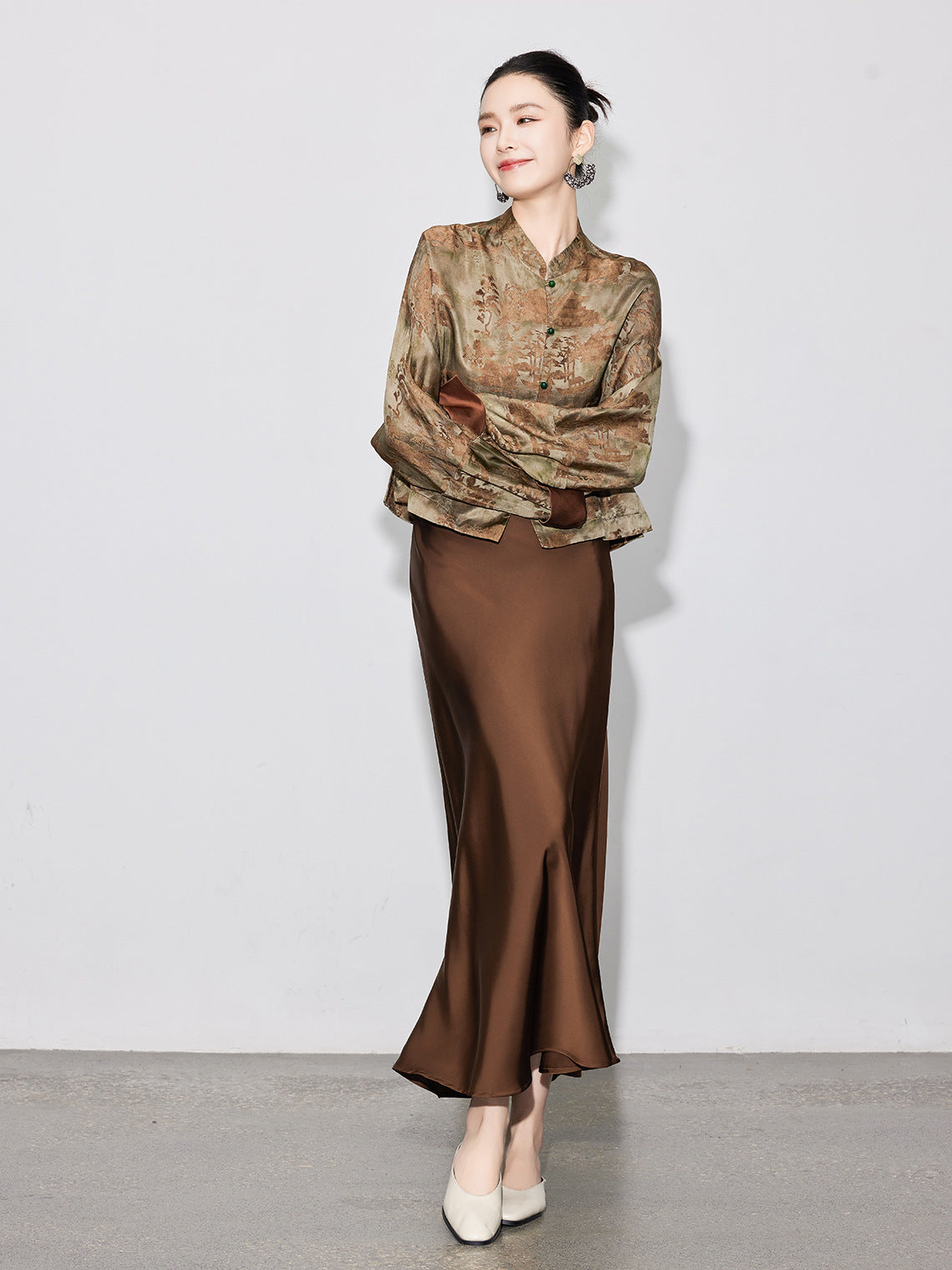 Stylish National Style Jacquard Blouse for Women