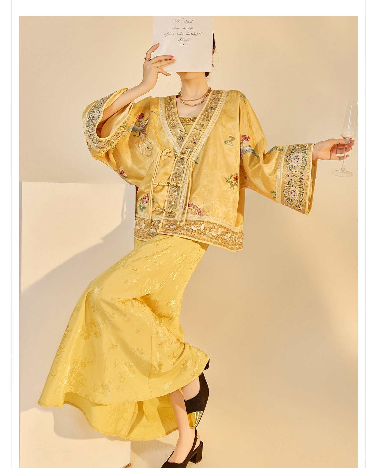 Luxury V-Neck Embroidered Jacket – Modern Chinese Style Outerwear