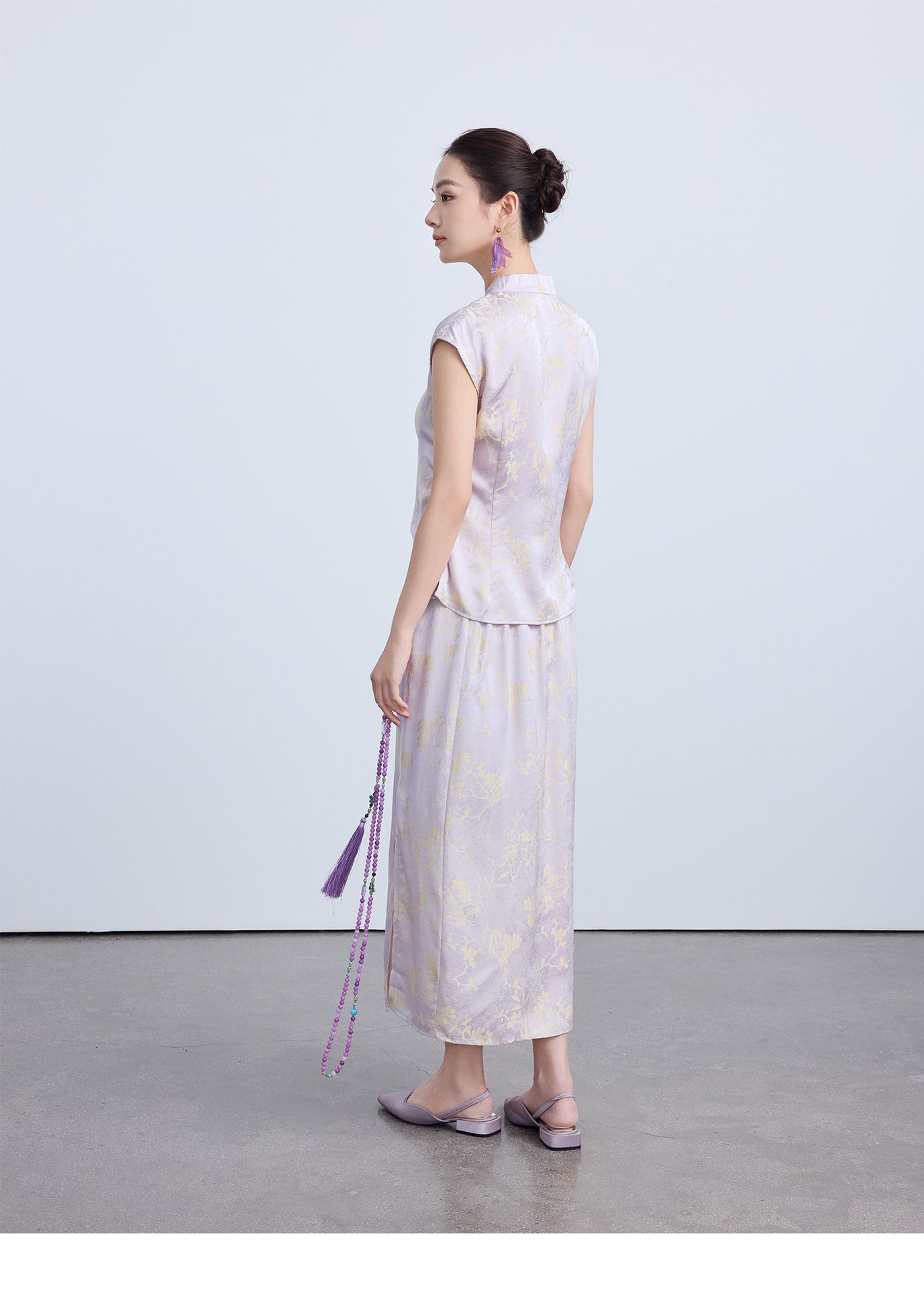 High-End Waist-Cinching Jacquard Top with Asymmetrical Collar