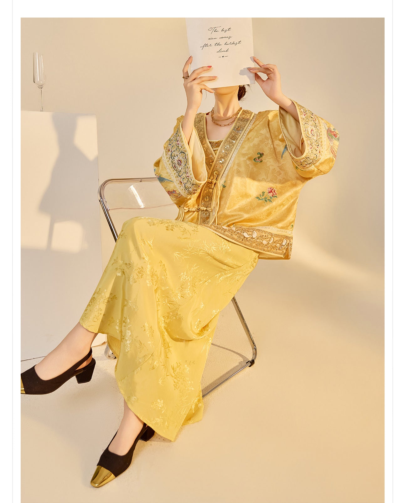 Luxury V-Neck Embroidered Jacket – Modern Chinese Style Outerwear