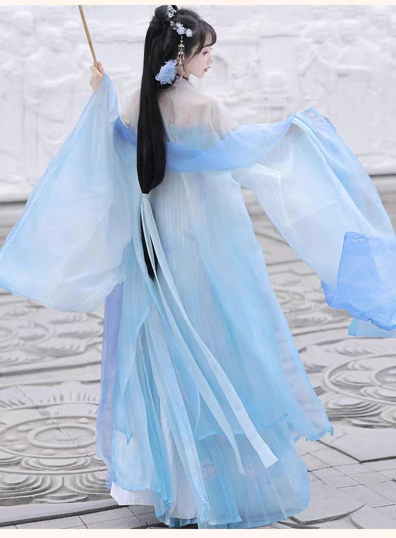 Tang Style Hanfu Set — Embroidered Ru Skirt & Large Sleeve Shirt