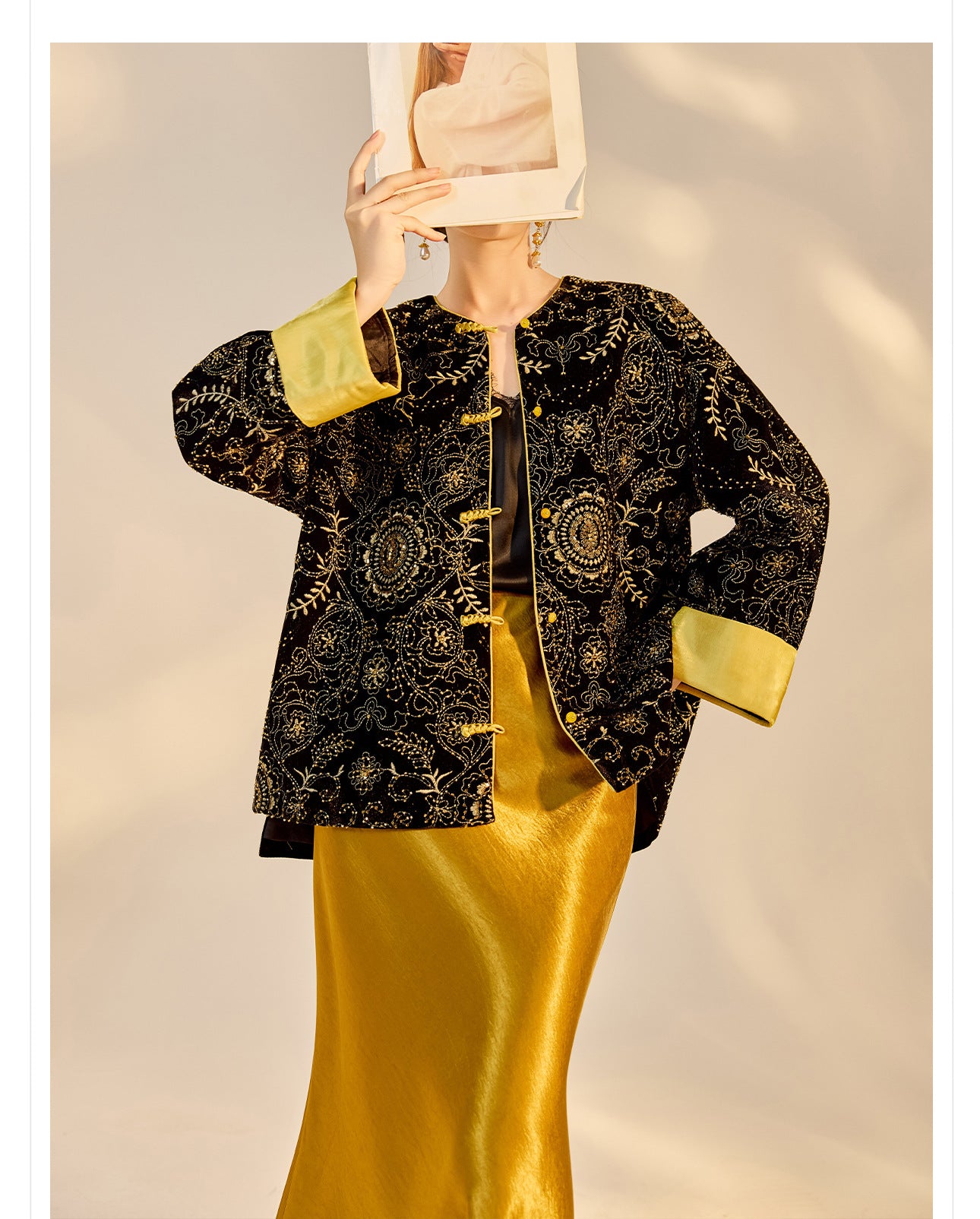 Retro Sequin Embroidered Zen Chinese Style Autumn Jacket