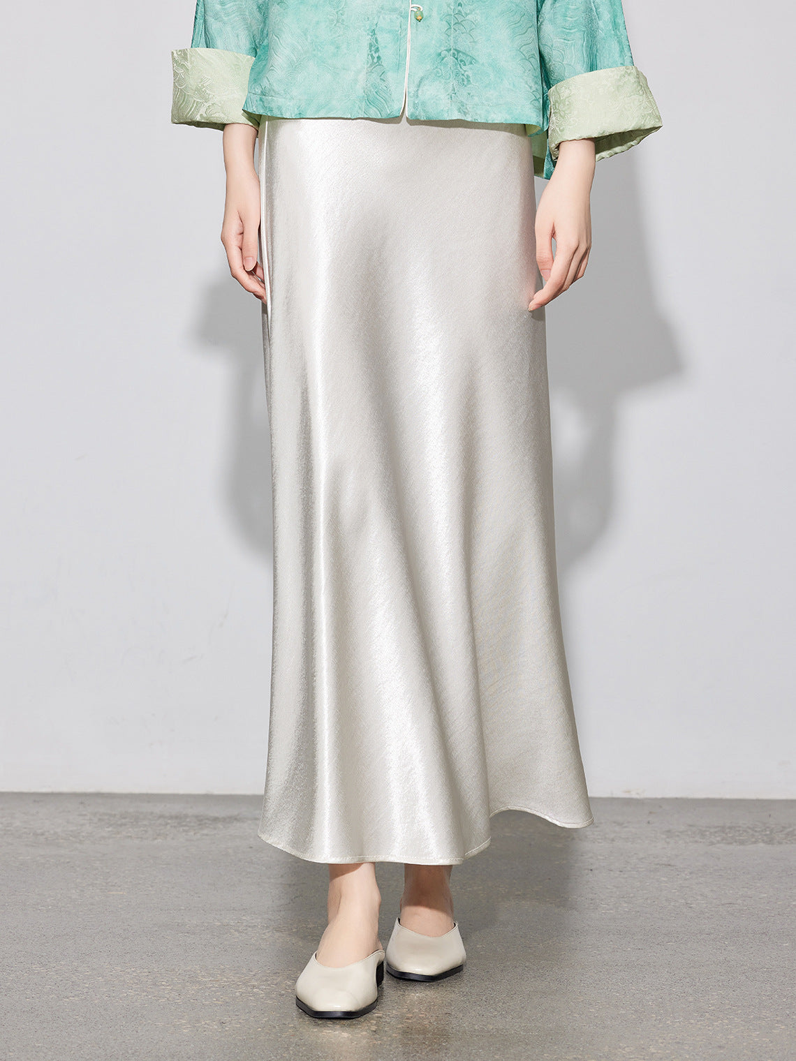 Chic High-End Diagonal Cut Satin Mermaid Skirt