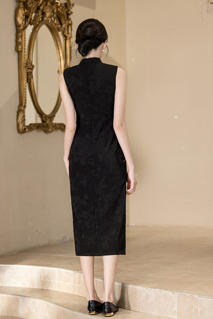 Improved Chinese Sleeveless Cheongsam – Elegant Autumn Fashion