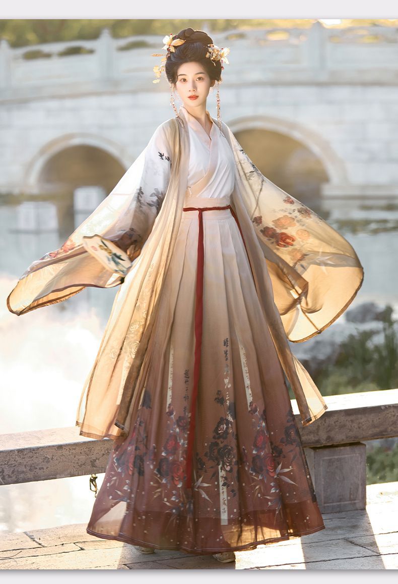 Romantic Oriental Hanfu — Male & Female Traditional Chinese Outfit