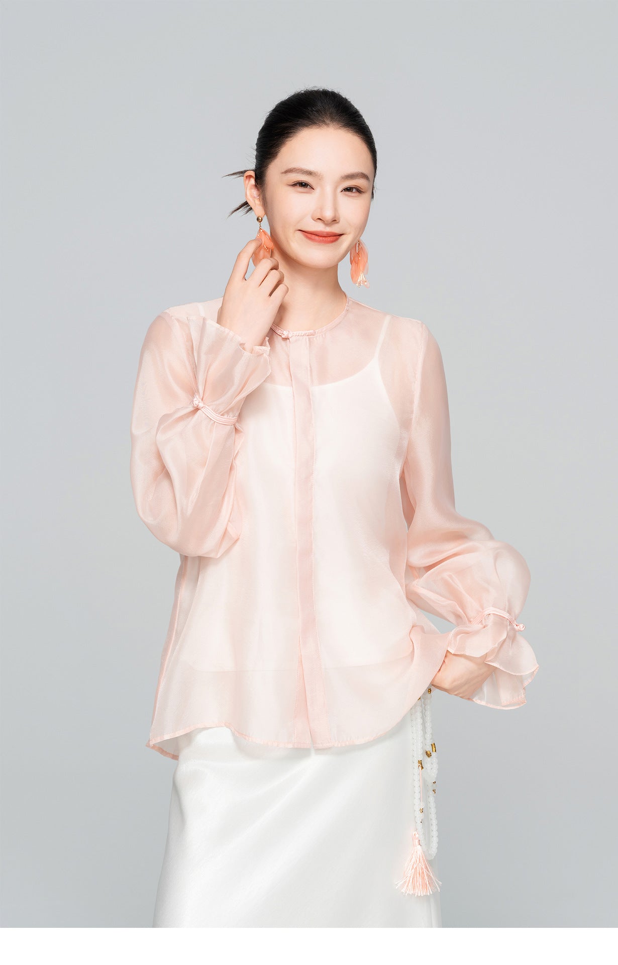 High-End Flared Sleeve Round Neck Women's Shirt