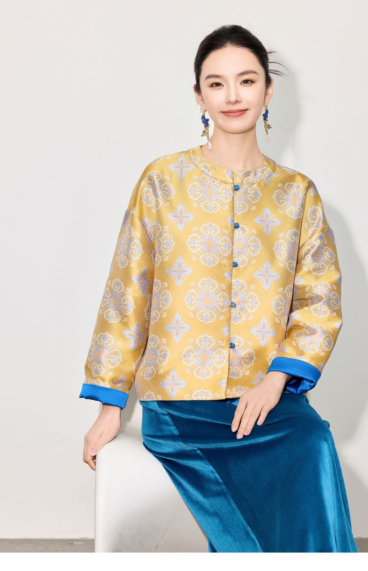 Stylish Retro Jacquard Long Sleeve Jacket