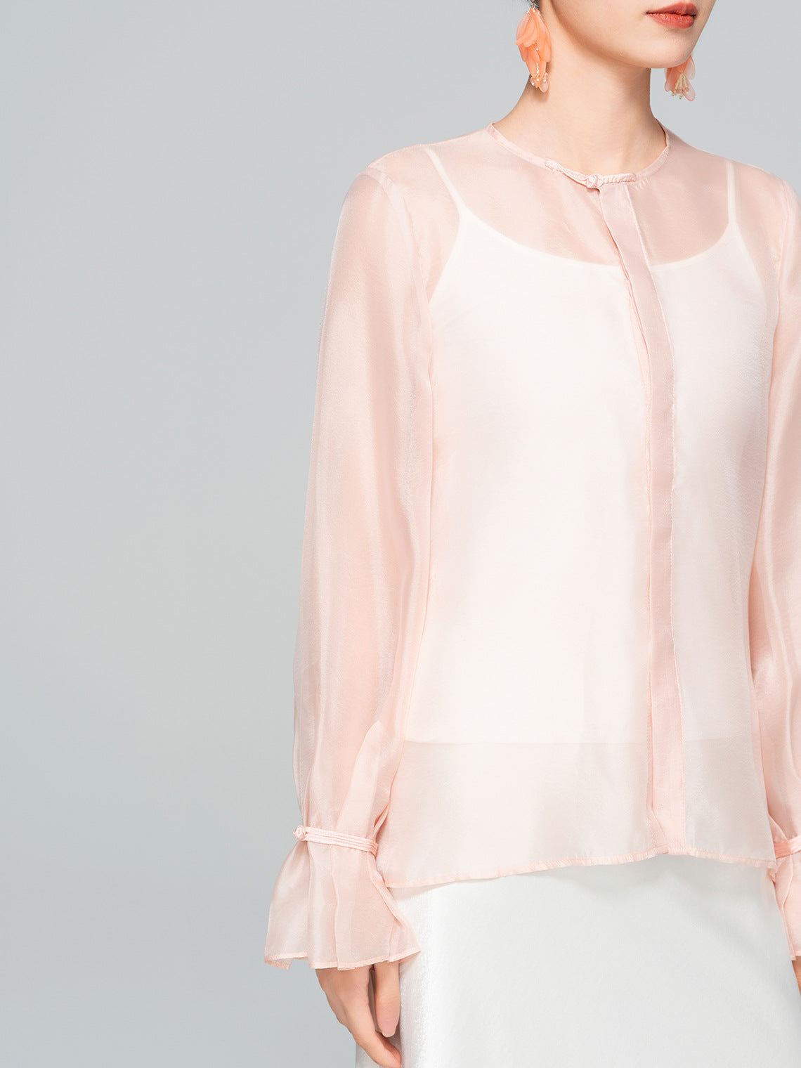 High-End Flared Sleeve Round Neck Women's Shirt