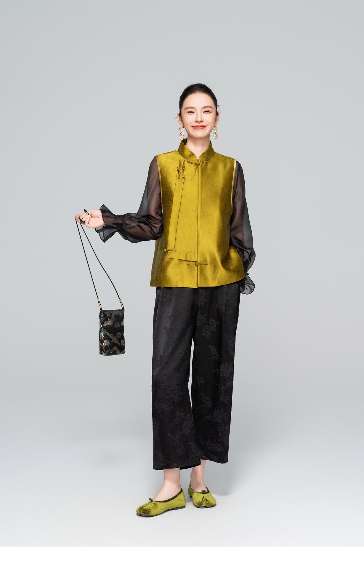 Elegant Stand Collar Button Sleeveless Layered Vest