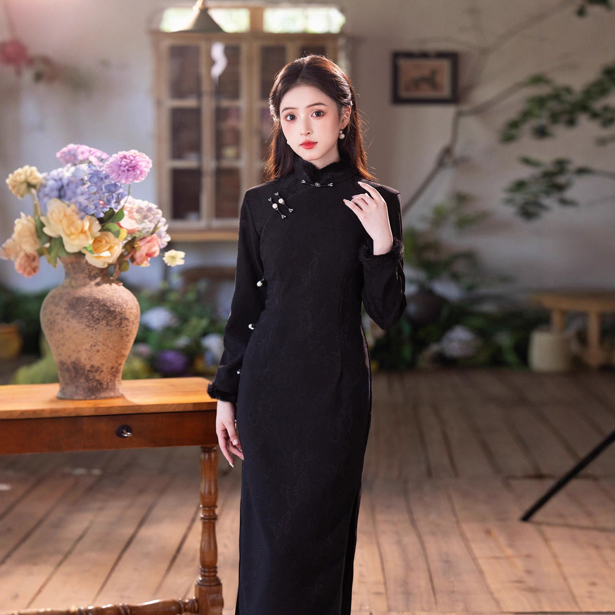 2025 New Black Thickened Cheongsam | Elegant Daily Warm Winter Dress