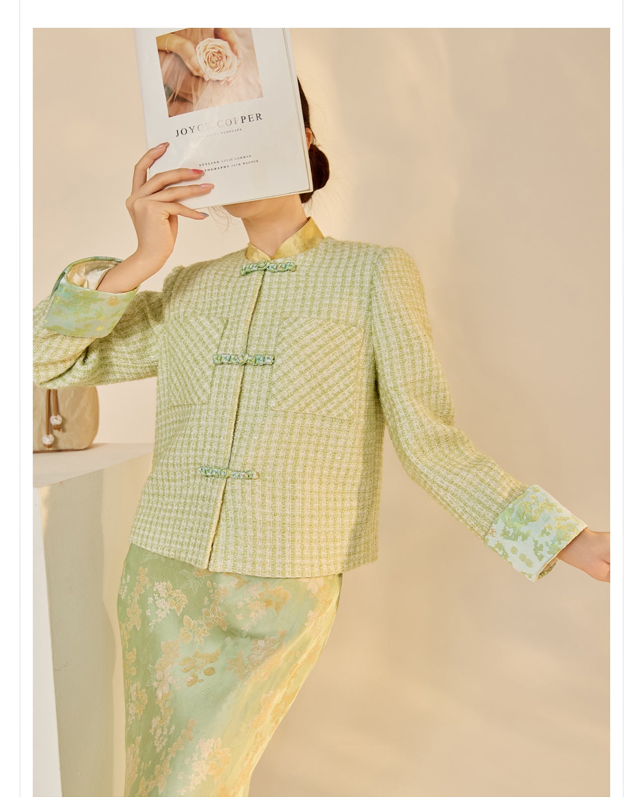 High-End Embroidery Stand Collar Vest & Jacquard Mermaid Skirt