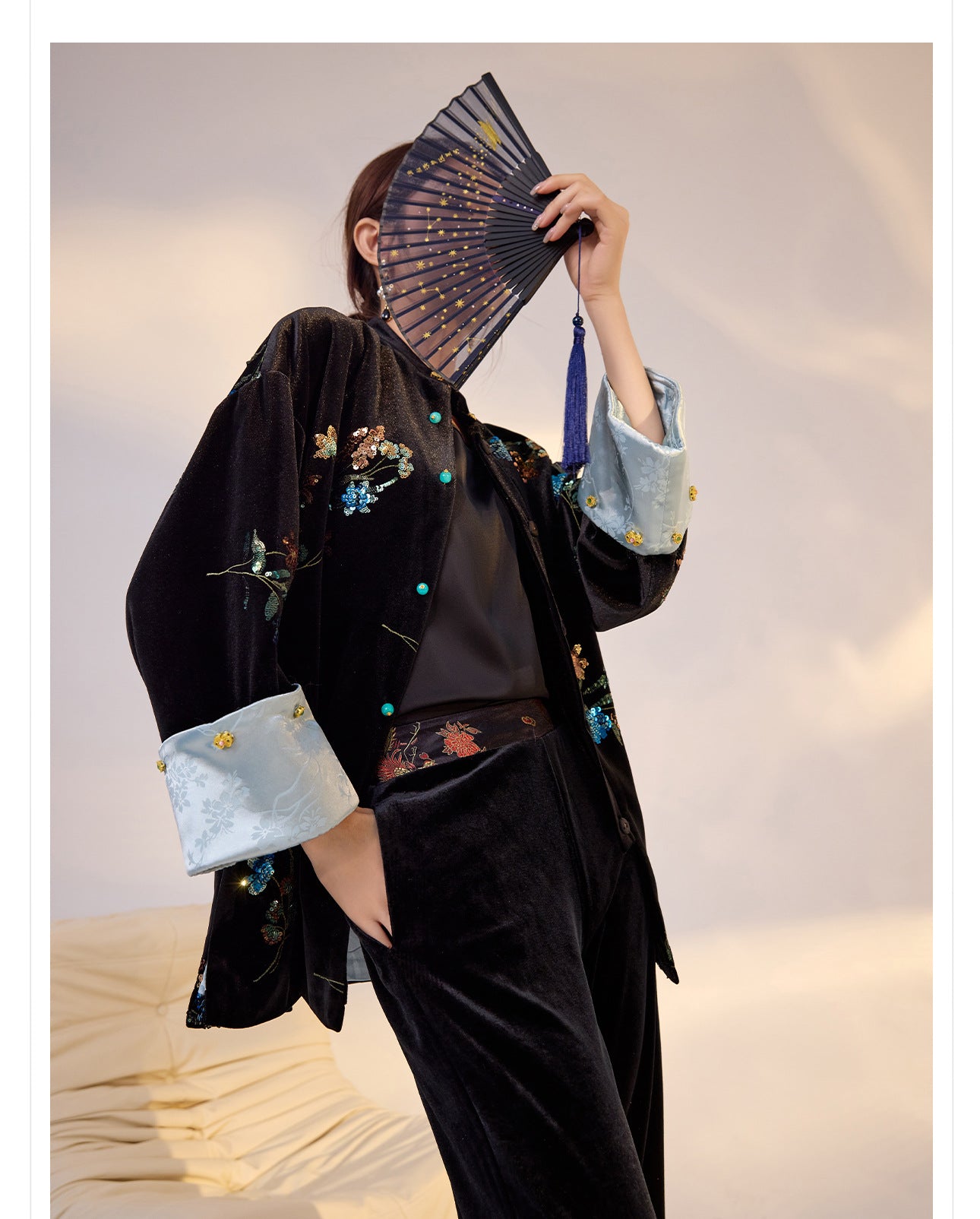 Elegant New Chinese Satin Floral Sequin Loose Black Top