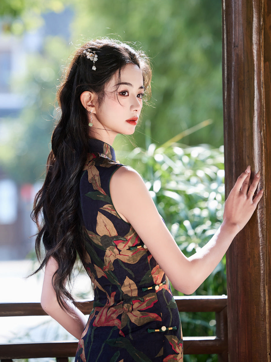 Youthful Sleeveless Cheongsam – Beautiful Daily Wear Dress