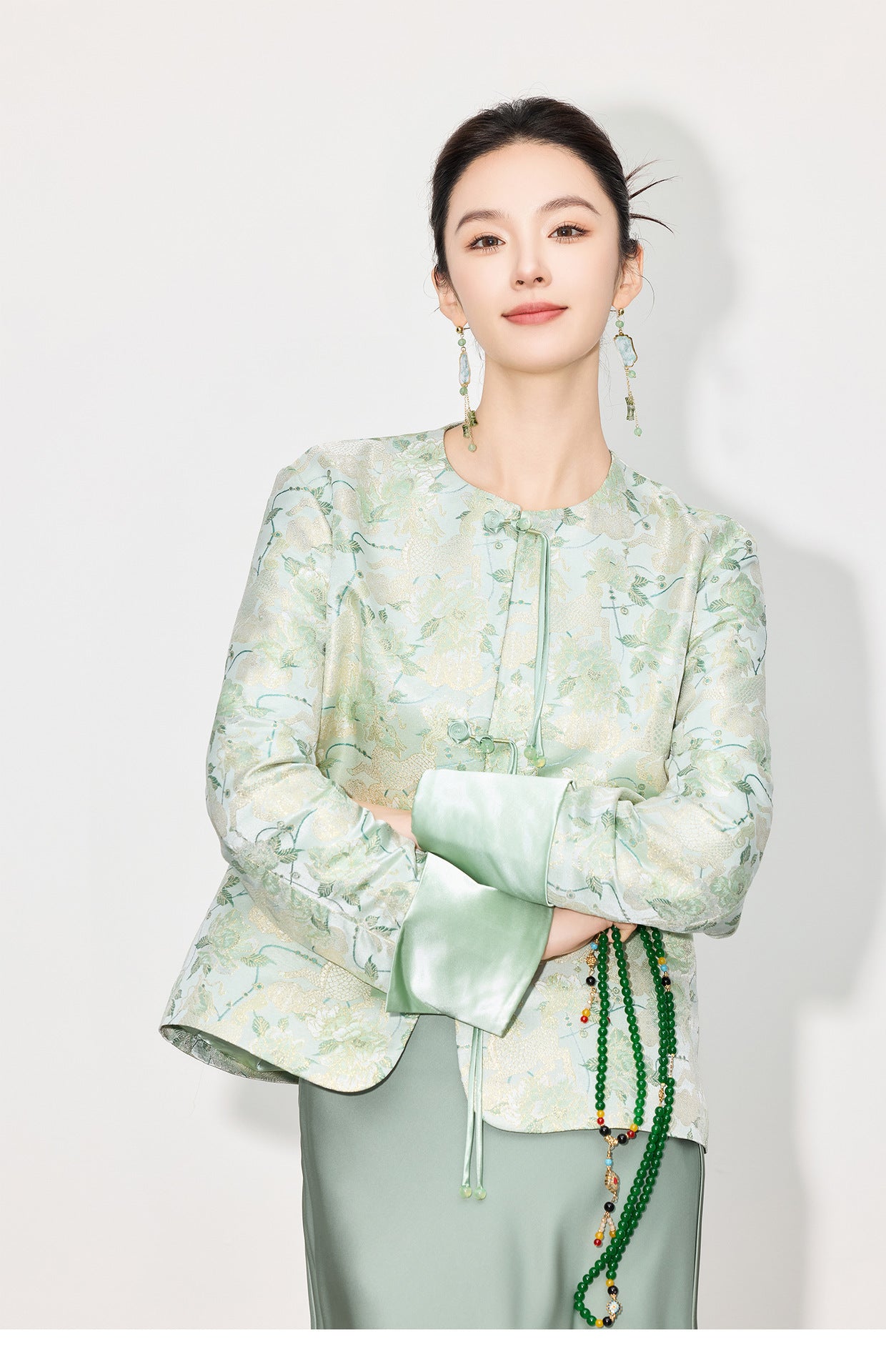 Elegant Chinese Style Long Sleeve Jacquard Top