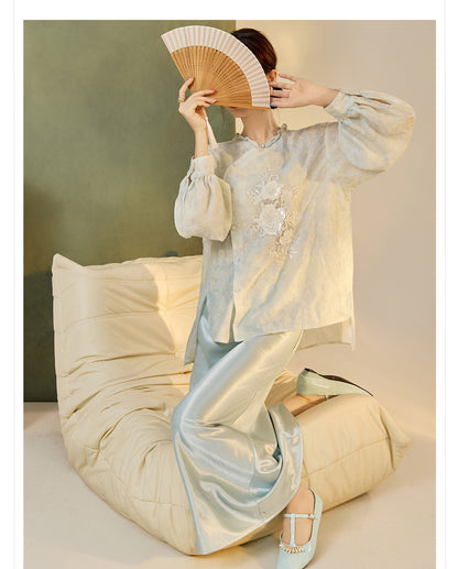 Early Autumn Retro Embroidered Top | New Chinese Style Artistic Shirt