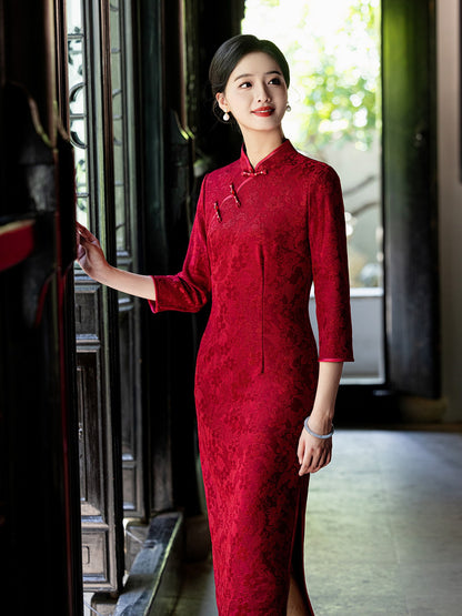 Elegant Red Long Sleeve Qipao – Autumn Wedding Event Dress