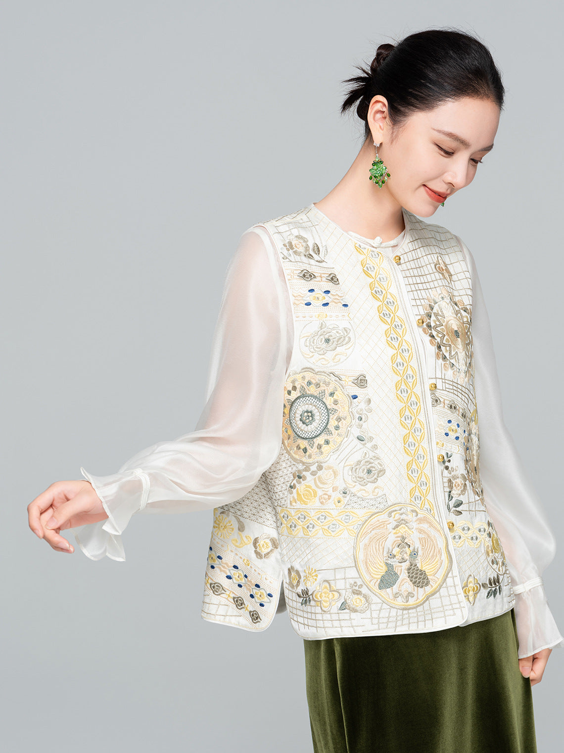 High-End Vintage Silk Embroidered Women's Vest
