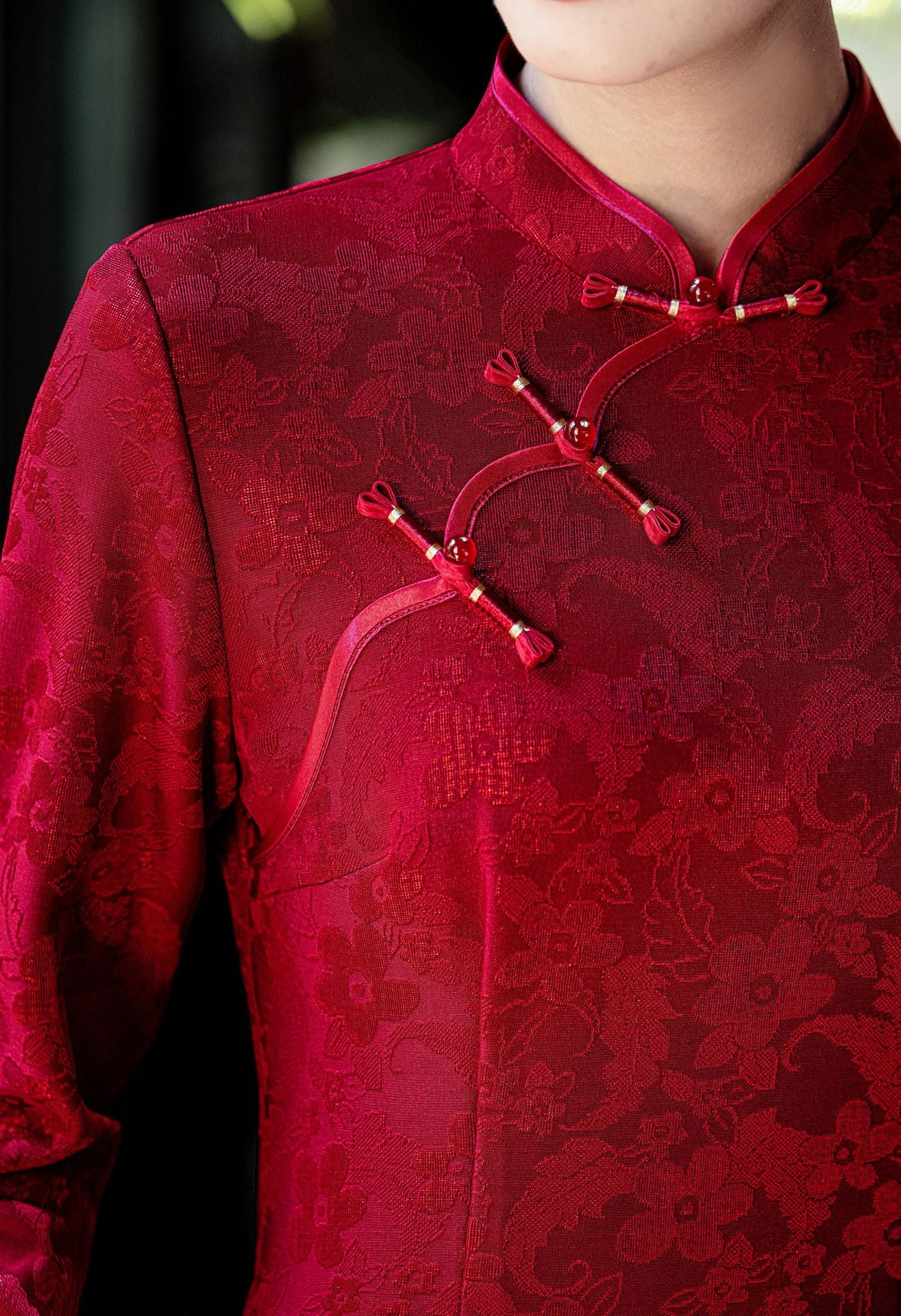 Elegant Red Long Sleeve Qipao – Autumn Wedding Event Dress