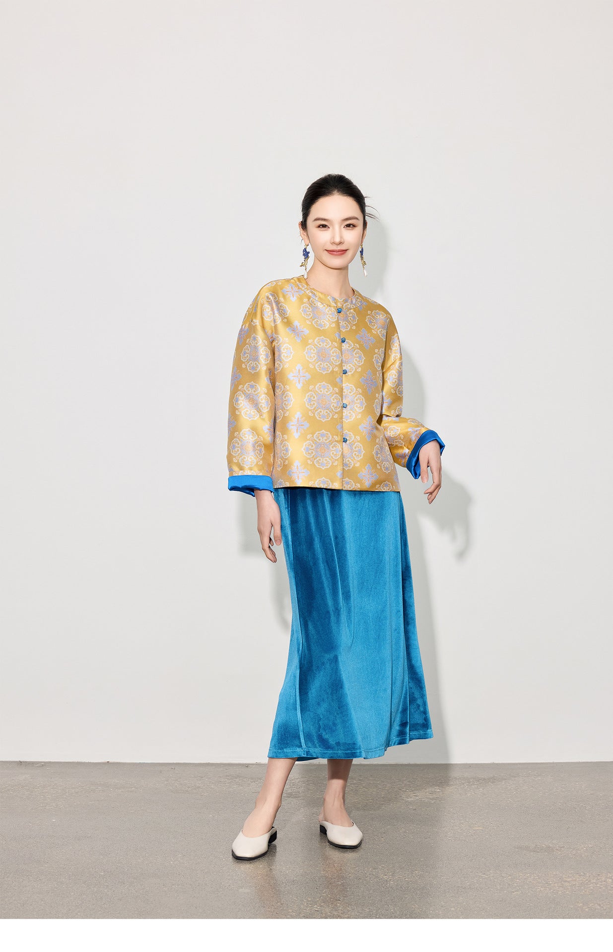 Stylish Retro Jacquard Long Sleeve Jacket