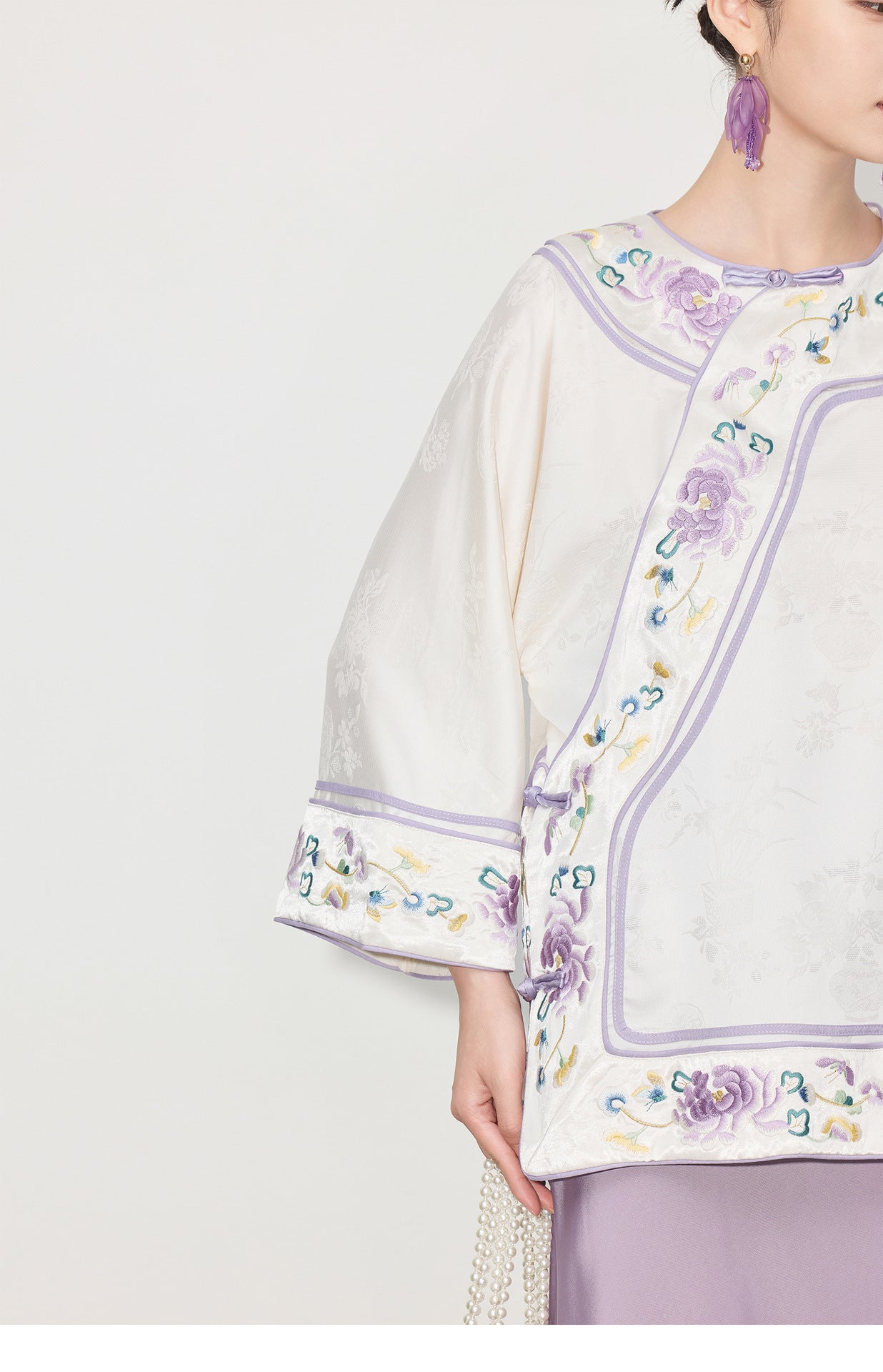 Chinese Style Jacquard Embroidery Coat for Women