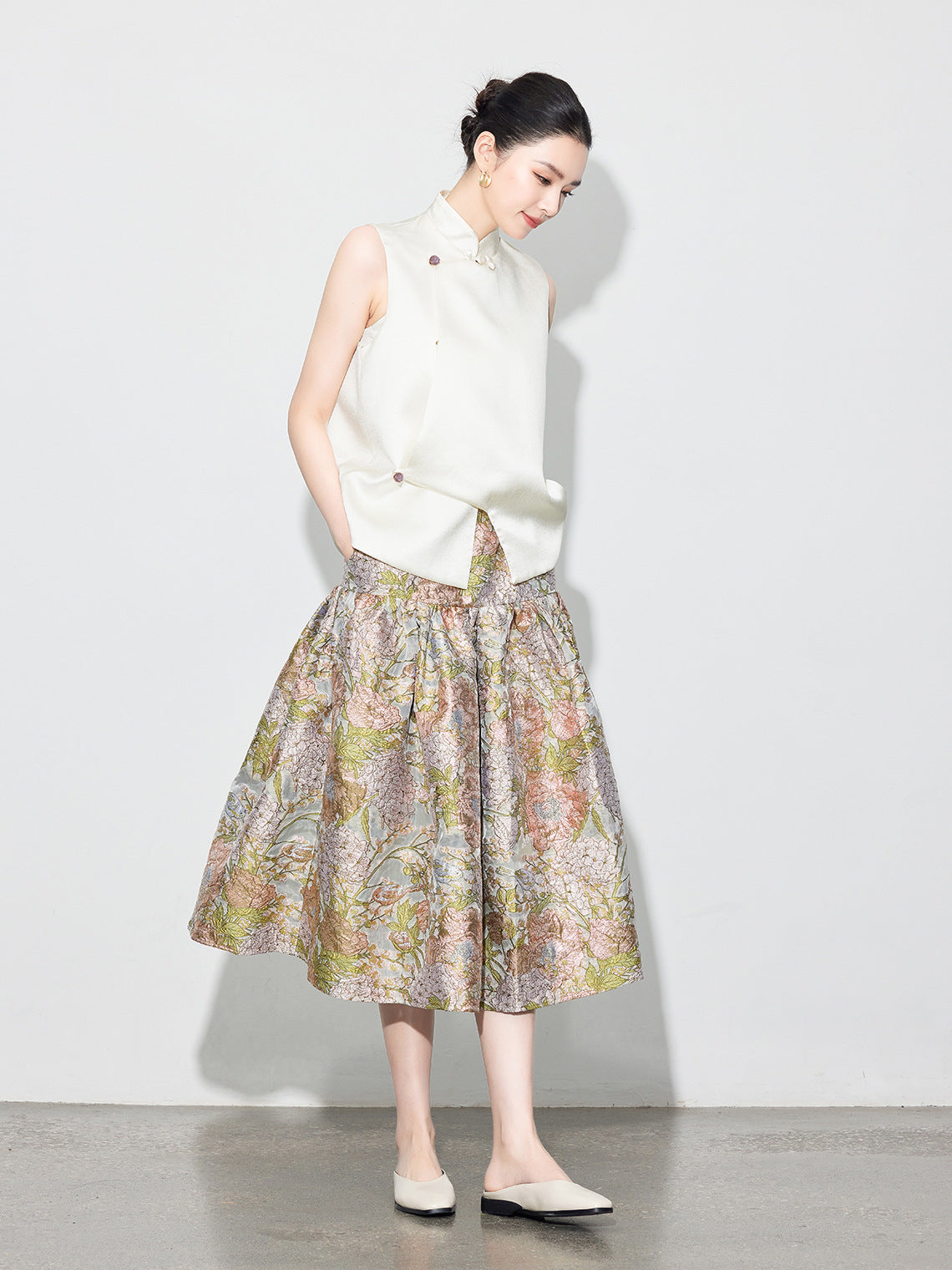 Early Spring Retro Jacquard Embroidered Vest & Skirt Set