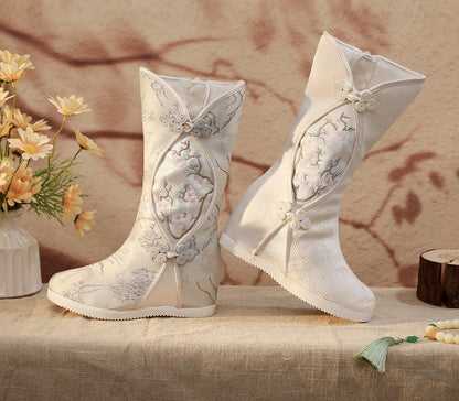Women’s Hanfu Boots — Embroidered Ink Painting Autumn Height-Increasing Shoes