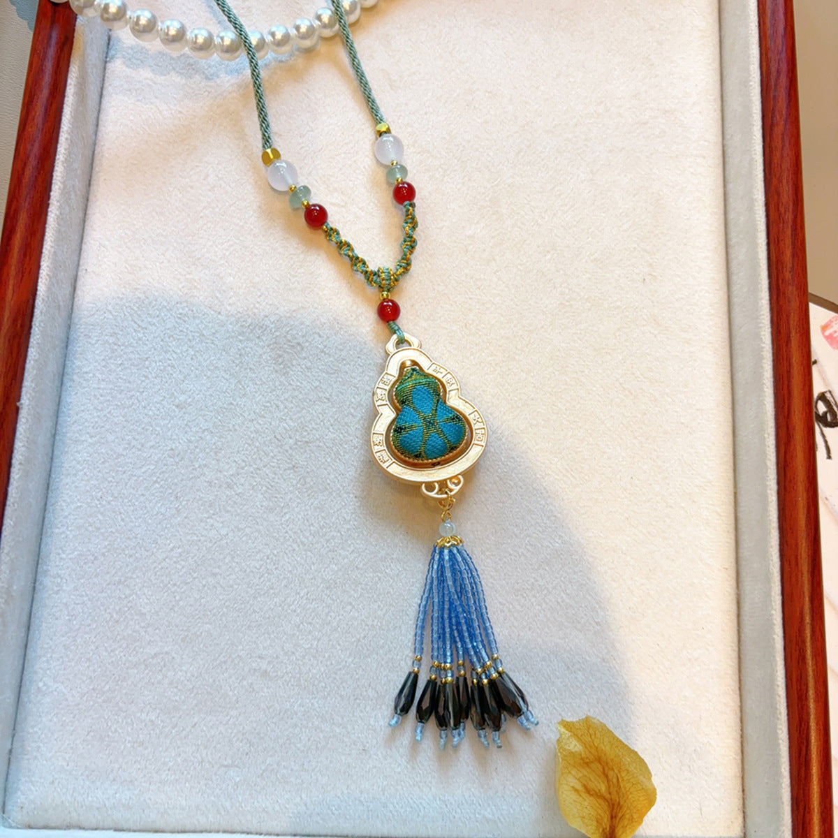 Song Brocade Gourd Pendant | Elegant Chinese Style Peace Amulet Accessory