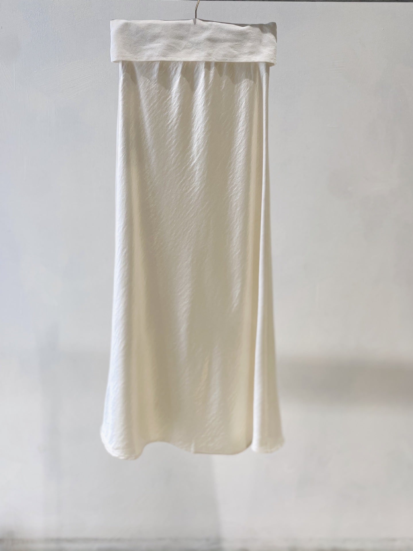 Elegant Satin Midi Mermaid Skirt, Slimming Design